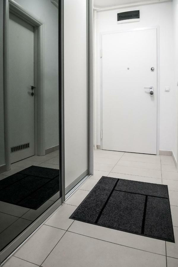 Flexible Selfcheckins 7 - Zagreb - Garage - Electric Vehicle Ccharger - Loggia - New - Luxury - Apartments Repinc 7 Luaran gambar